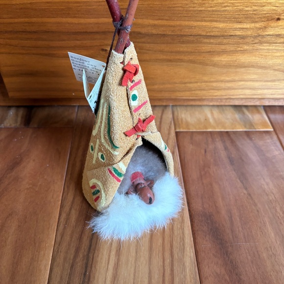 Vintage First Nations Canadian art- Teepee and baby - Picture 3 of 12